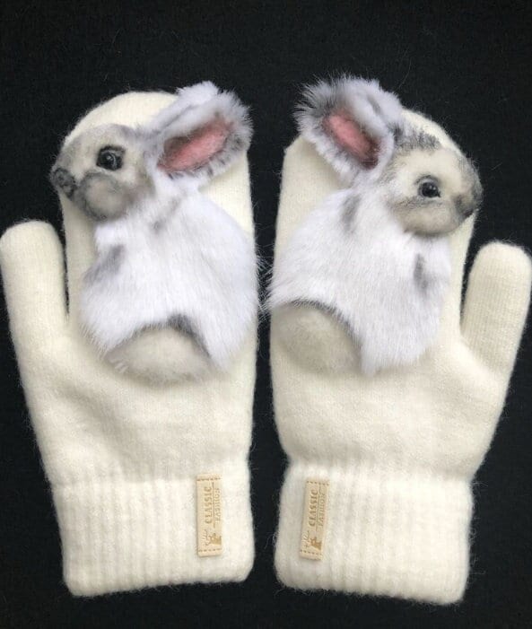 WHITE HARE MITTENS, Animal Mittens, Mittens Ornaments, Mittens Christmas, Mittens with Cats, Mittens with Animals, Mittens for Kids