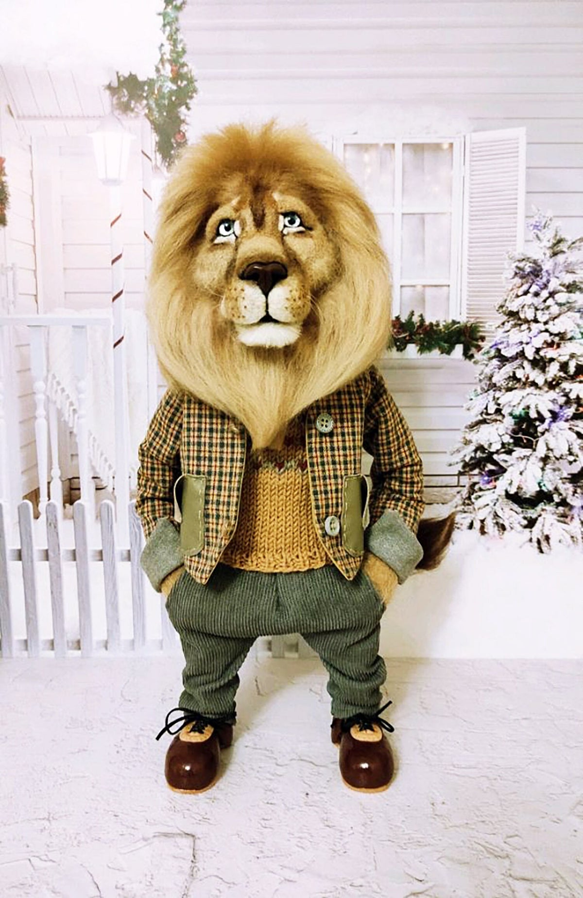 Felt LION Vasilij Doll